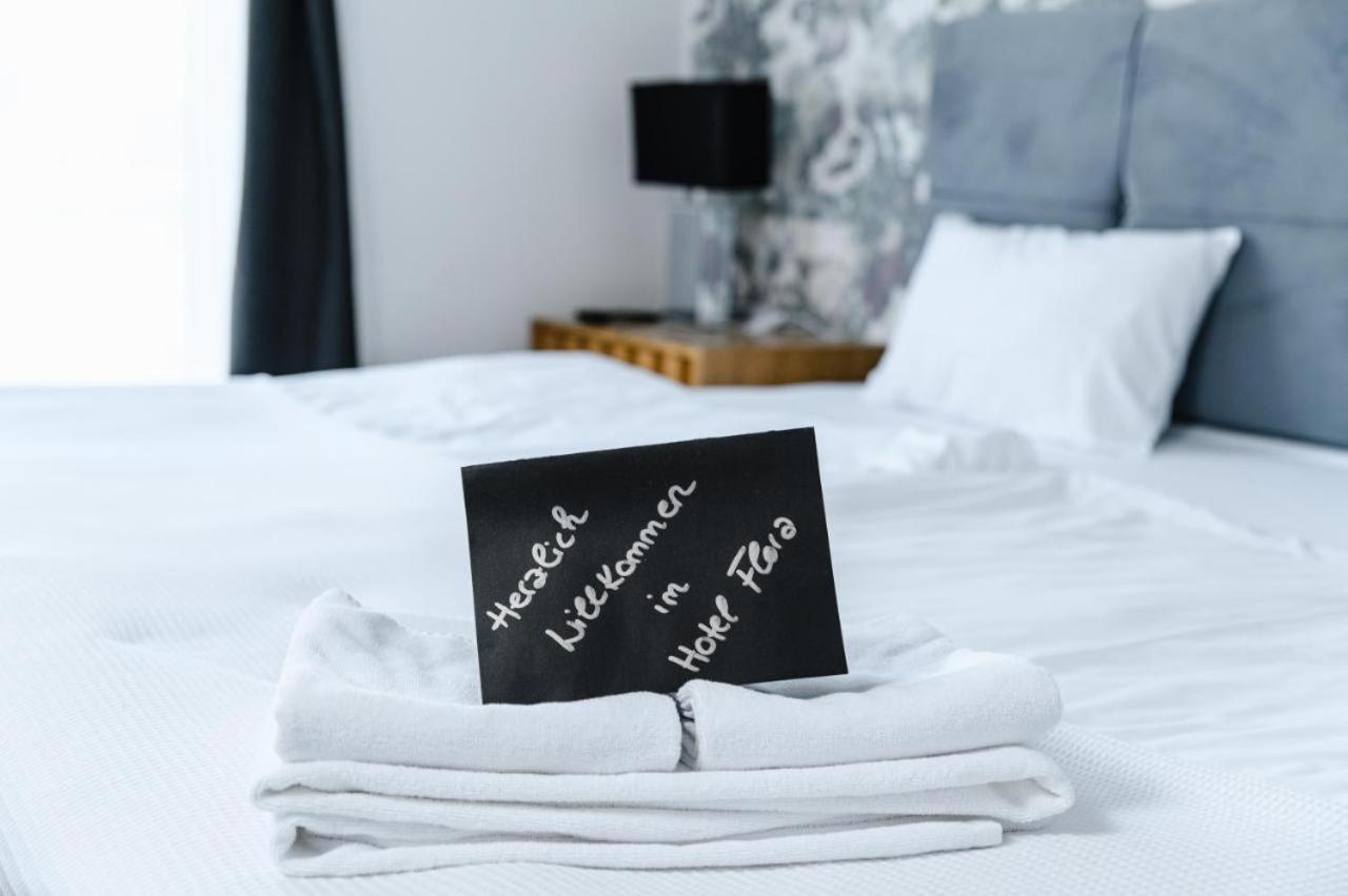Hotel Flora Schwäbisch Gmünd Dış mekan fotoğraf